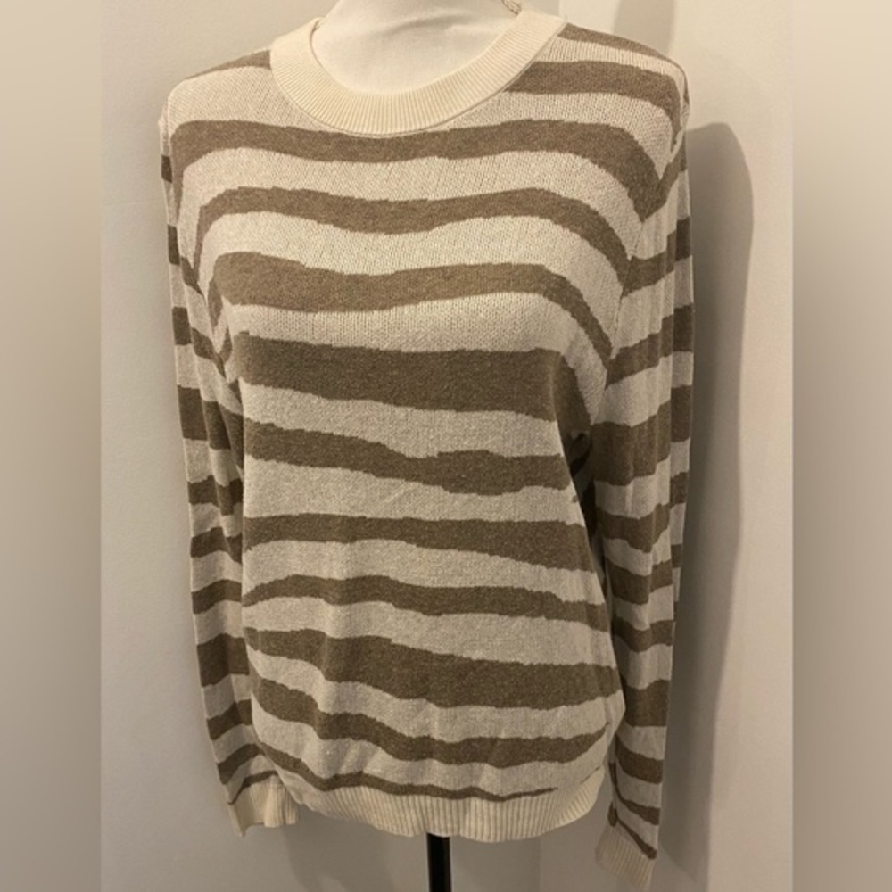 A‎ new day lightweight sweater long sleeve Size M